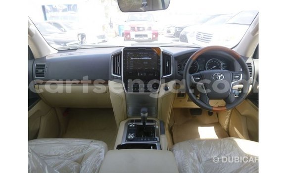 Nunua Imported Toyota Land Cruiser Black Gari ndani ya Import - Dubai nchini Hhohho Nunua Imported Toyota Land Cruiser Black Gari ndani ya Import - Dubai nchini Hhohho