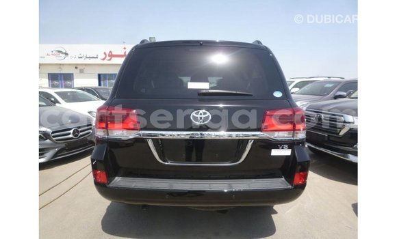 Nunua Imported Toyota Land Cruiser Black Gari ndani ya Import - Dubai nchini Hhohho Nunua Imported Toyota Land Cruiser Black Gari ndani ya Import - Dubai nchini Hhohho
