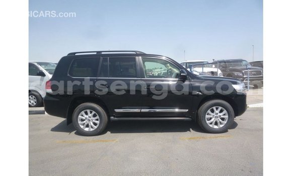 Nunua Imported Toyota Land Cruiser Black Gari ndani ya Import - Dubai nchini Hhohho Nunua Imported Toyota Land Cruiser Black Gari ndani ya Import - Dubai nchini Hhohho