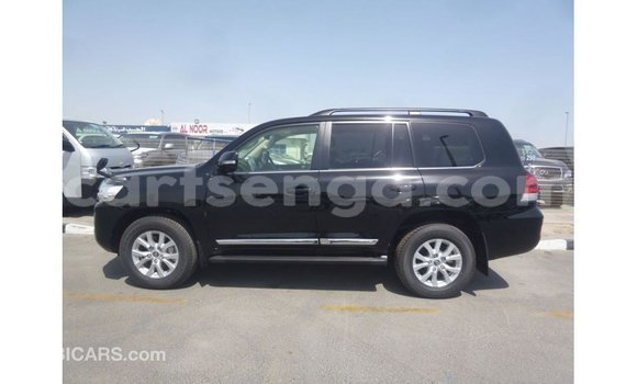 Nunua Imported Toyota Land Cruiser Black Gari ndani ya Import - Dubai nchini Hhohho Nunua Imported Toyota Land Cruiser Black Gari ndani ya Import - Dubai nchini Hhohho