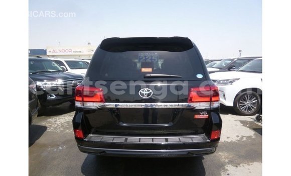 Acheter Import Voiture Toyota Land Cruiser Noir à Import - Dubai, Hhohho Acheter Import Voiture Toyota Land Cruiser Noir à Import - Dubai, Hhohho
