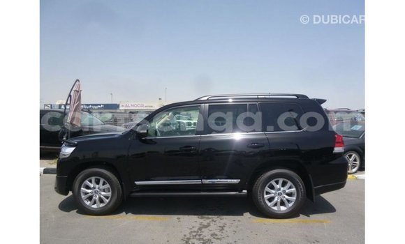 Acheter Import Voiture Toyota Land Cruiser Noir à Import - Dubai, Hhohho Acheter Import Voiture Toyota Land Cruiser Noir à Import - Dubai, Hhohho