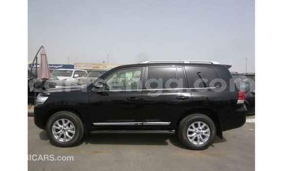 Buy Import Toyota Land Cruiser Black Car in Import - Dubai in Hhohho Buy Import Toyota Land Cruiser Black Car in Import - Dubai in Hhohho