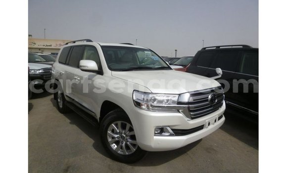 Buy Import Toyota Land Cruiser White Car in Import - Dubai in Hhohho Buy Import Toyota Land Cruiser White Car in Import - Dubai in Hhohho