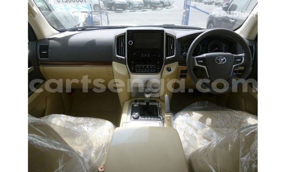 Buy Import Toyota Land Cruiser White Car in Import - Dubai in Hhohho Buy Import Toyota Land Cruiser White Car in Import - Dubai in Hhohho