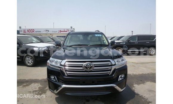 Acheter Import Voiture Toyota Land Cruiser Noir à Import - Dubai, Hhohho Acheter Import Voiture Toyota Land Cruiser Noir à Import - Dubai, Hhohho