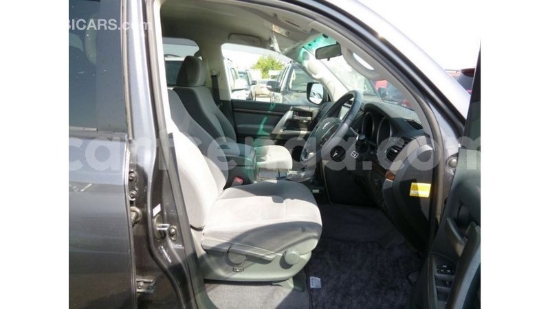 Big with watermark toyota land cruiser hhohho import dubai 15317