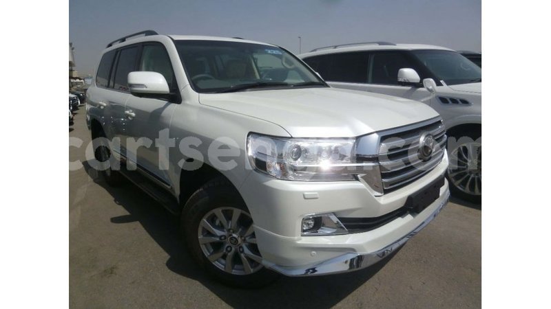 Big with watermark toyota land cruiser hhohho import dubai 15320