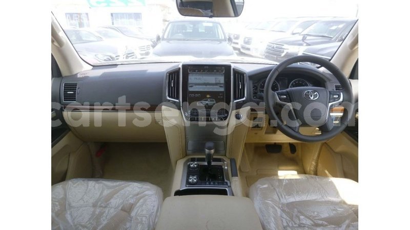 Big with watermark toyota land cruiser hhohho import dubai 15320