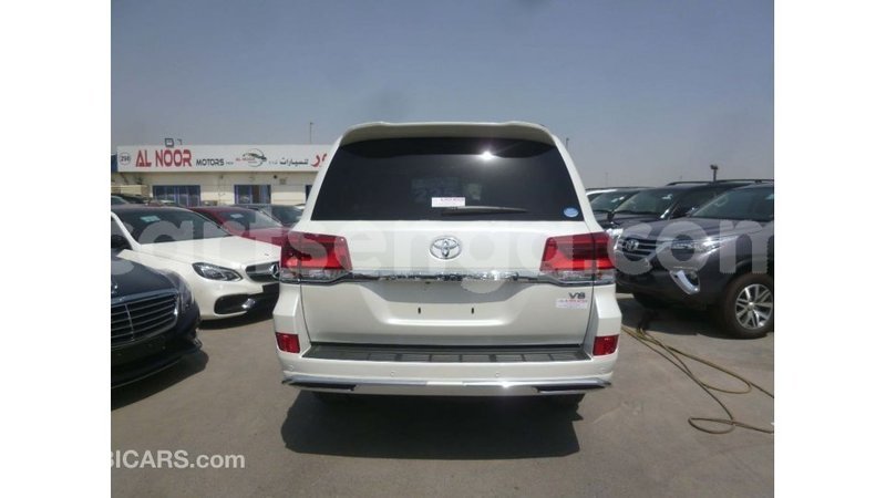 Big with watermark toyota land cruiser hhohho import dubai 15320