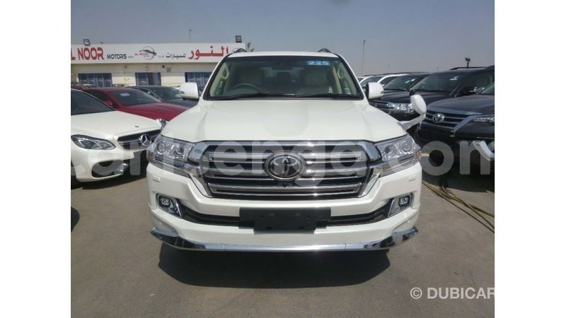 Big with watermark toyota land cruiser hhohho import dubai 15320