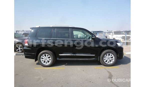 Acheter Import Voiture Toyota Land Cruiser Noir à Import - Dubai, Hhohho Acheter Import Voiture Toyota Land Cruiser Noir à Import - Dubai, Hhohho