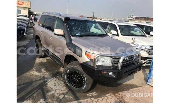 Acheter Import Voiture Toyota Land Cruiser Autre à Import - Dubai, Hhohho Acheter Import Voiture Toyota Land Cruiser Autre à Import - Dubai, Hhohho
