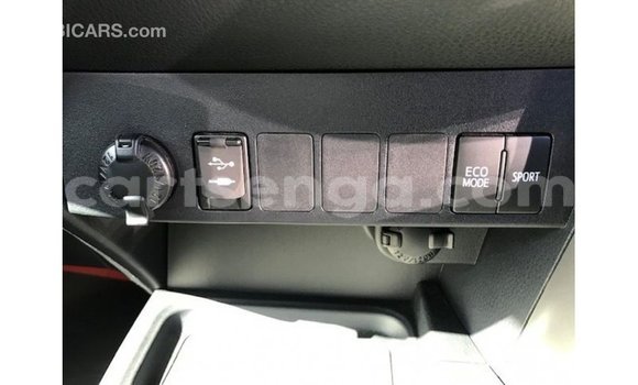 Acheter Import Voiture Toyota 4Runner Blanc à Import - Dubai, Hhohho Acheter Import Voiture Toyota 4Runner Blanc à Import - Dubai, Hhohho