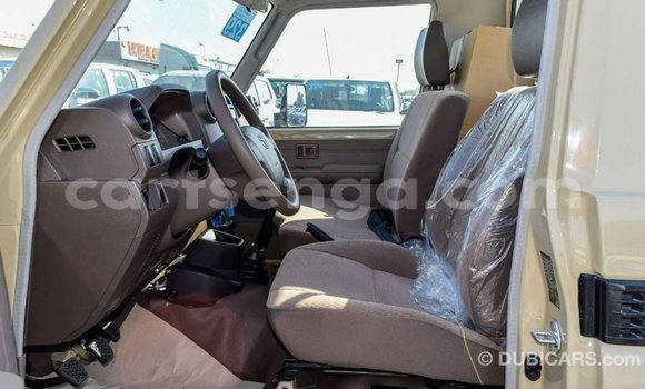 Buy Import Toyota Land Cruiser Beige Car in Import - Dubai in Hhohho Buy Import Toyota Land Cruiser Beige Car in Import - Dubai in Hhohho