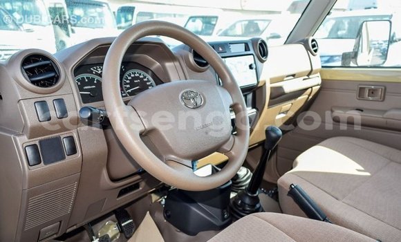 Buy Import Toyota Land Cruiser Beige Car in Import - Dubai in Hhohho Buy Import Toyota Land Cruiser Beige Car in Import - Dubai in Hhohho