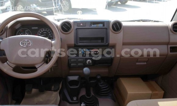 Buy Import Toyota Land Cruiser Beige Car in Import - Dubai in Hhohho Buy Import Toyota Land Cruiser Beige Car in Import - Dubai in Hhohho