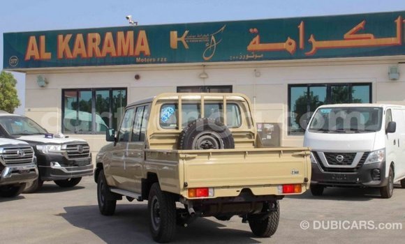 Buy Import Toyota Land Cruiser Beige Car in Import - Dubai in Hhohho Buy Import Toyota Land Cruiser Beige Car in Import - Dubai in Hhohho