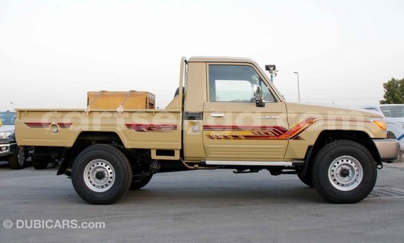 Buy Import Toyota Land Cruiser Beige Car in Import - Dubai in Hhohho Buy Import Toyota Land Cruiser Beige Car in Import - Dubai in Hhohho