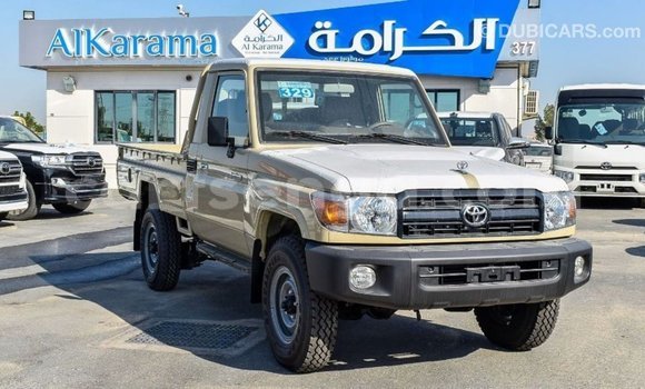 Buy Import Toyota Land Cruiser Beige Car in Import - Dubai in Hhohho Buy Import Toyota Land Cruiser Beige Car in Import - Dubai in Hhohho