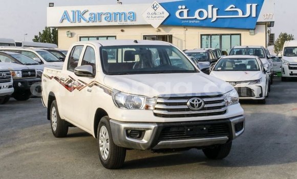 Buy Import Toyota Hilux White Car in Import - Dubai in Hhohho Buy Import Toyota Hilux White Car in Import - Dubai in Hhohho