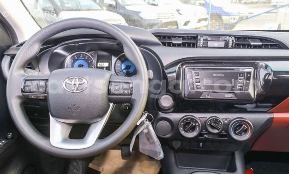 Buy Import Toyota Hilux White Car in Import - Dubai in Hhohho Buy Import Toyota Hilux White Car in Import - Dubai in Hhohho