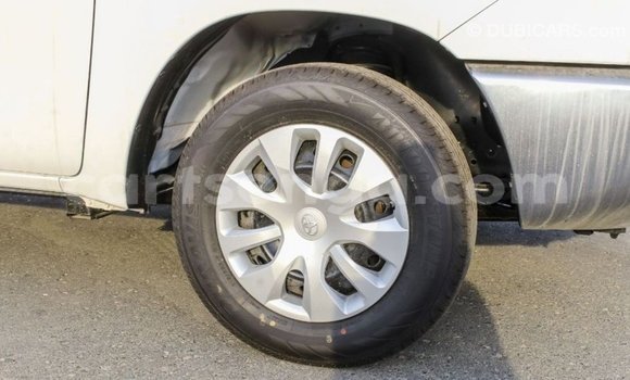 Buy Import Toyota Hilux White Car in Import - Dubai in Hhohho Buy Import Toyota Hilux White Car in Import - Dubai in Hhohho