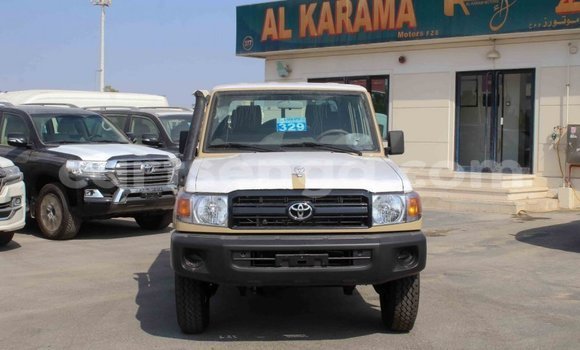 Buy Import Toyota Land Cruiser Beige Car in Import - Dubai in Hhohho Buy Import Toyota Land Cruiser Beige Car in Import - Dubai in Hhohho