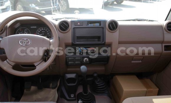 Buy Import Toyota Land Cruiser Beige Car in Import - Dubai in Hhohho Buy Import Toyota Land Cruiser Beige Car in Import - Dubai in Hhohho
