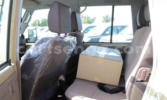 Buy Import Toyota Land Cruiser Beige Car in Import - Dubai in Hhohho Buy Import Toyota Land Cruiser Beige Car in Import - Dubai in Hhohho