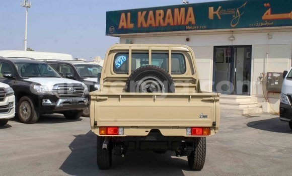 Buy Import Toyota Land Cruiser Beige Car in Import - Dubai in Hhohho Buy Import Toyota Land Cruiser Beige Car in Import - Dubai in Hhohho
