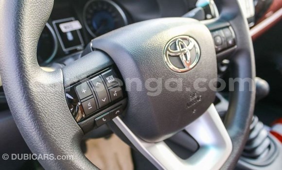 Buy Import Toyota Hilux White Car in Import - Dubai in Hhohho Buy Import Toyota Hilux White Car in Import - Dubai in Hhohho