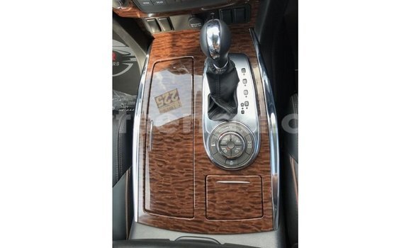 Buy Import Nissan Patrol Other Car in Import - Dubai in Hhohho Buy Import Nissan Patrol Other Car in Import - Dubai in Hhohho