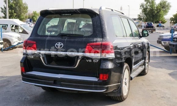 Buy Import Toyota Land Cruiser Black Car in Import - Dubai in Hhohho Buy Import Toyota Land Cruiser Black Car in Import - Dubai in Hhohho