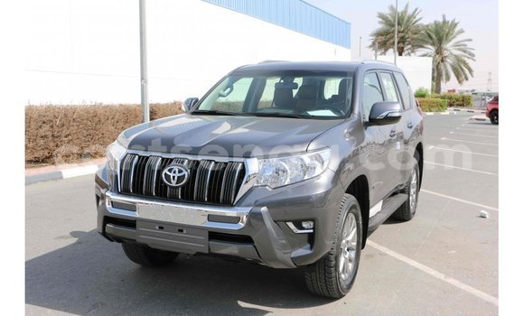 Acheter Import Voiture Toyota Prado Noir à Import - Dubai, Hhohho Acheter Import Voiture Toyota Prado Noir à Import - Dubai, Hhohho