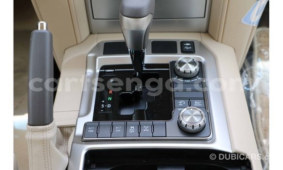 Buy Import Toyota Land Cruiser White Car in Import - Dubai in Hhohho Buy Import Toyota Land Cruiser White Car in Import - Dubai in Hhohho