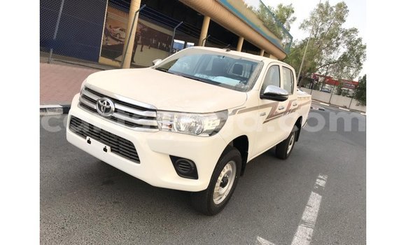 Acheter Import Voiture Toyota Hilux Blanc à Import - Dubai, Hhohho Acheter Import Voiture Toyota Hilux Blanc à Import - Dubai, Hhohho