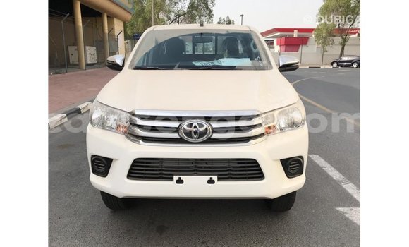 Acheter Import Voiture Toyota Hilux Blanc à Import - Dubai, Hhohho Acheter Import Voiture Toyota Hilux Blanc à Import - Dubai, Hhohho