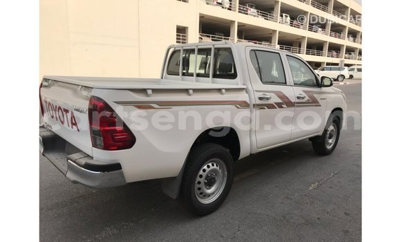 Acheter Import Voiture Toyota Hilux Blanc à Import - Dubai, Hhohho Acheter Import Voiture Toyota Hilux Blanc à Import - Dubai, Hhohho