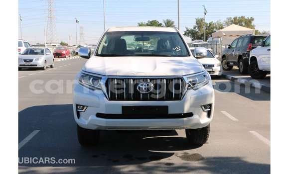 Acheter Import Voiture Toyota Prado Blanc à Import - Dubai, Hhohho Acheter Import Voiture Toyota Prado Blanc à Import - Dubai, Hhohho