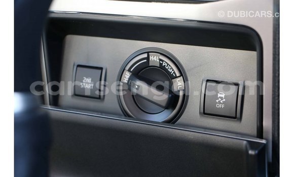 Acheter Import Voiture Toyota Prado Blanc à Import - Dubai, Hhohho Acheter Import Voiture Toyota Prado Blanc à Import - Dubai, Hhohho