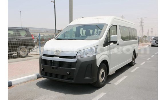 Acheter Import Voiture Toyota Hiace Blanc à Import - Dubai, Hhohho Acheter Import Voiture Toyota Hiace Blanc à Import - Dubai, Hhohho
