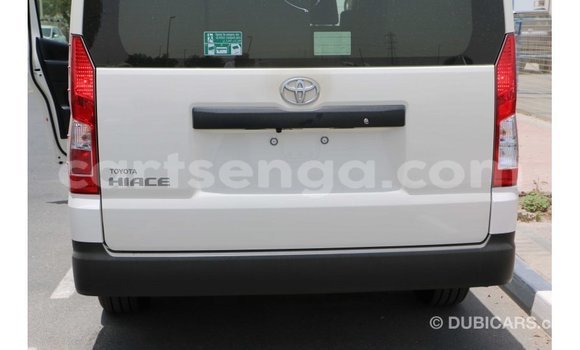 Acheter Import Voiture Toyota Hiace Blanc à Import - Dubai, Hhohho Acheter Import Voiture Toyota Hiace Blanc à Import - Dubai, Hhohho