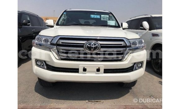 Nunua Imported Toyota Land Cruiser White Gari ndani ya Import - Dubai nchini Hhohho Nunua Imported Toyota Land Cruiser White Gari ndani ya Import - Dubai nchini Hhohho