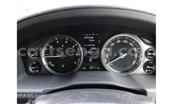 Nunua Imported Toyota Land Cruiser White Gari ndani ya Import - Dubai nchini Hhohho Nunua Imported Toyota Land Cruiser White Gari ndani ya Import - Dubai nchini Hhohho