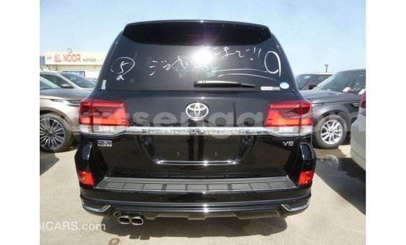 Nunua Imported Toyota Land Cruiser Black Gari ndani ya Import - Dubai nchini Hhohho Nunua Imported Toyota Land Cruiser Black Gari ndani ya Import - Dubai nchini Hhohho