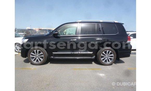 Nunua Imported Toyota Land Cruiser Black Gari ndani ya Import - Dubai nchini Hhohho Nunua Imported Toyota Land Cruiser Black Gari ndani ya Import - Dubai nchini Hhohho