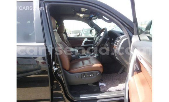 Nunua Imported Toyota Land Cruiser Black Gari ndani ya Import - Dubai nchini Hhohho Nunua Imported Toyota Land Cruiser Black Gari ndani ya Import - Dubai nchini Hhohho