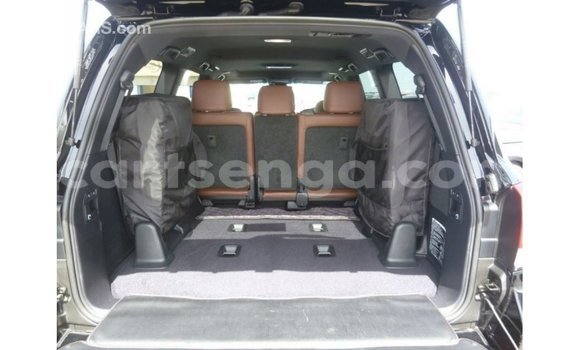 Nunua Imported Toyota Land Cruiser Black Gari ndani ya Import - Dubai nchini Hhohho Nunua Imported Toyota Land Cruiser Black Gari ndani ya Import - Dubai nchini Hhohho