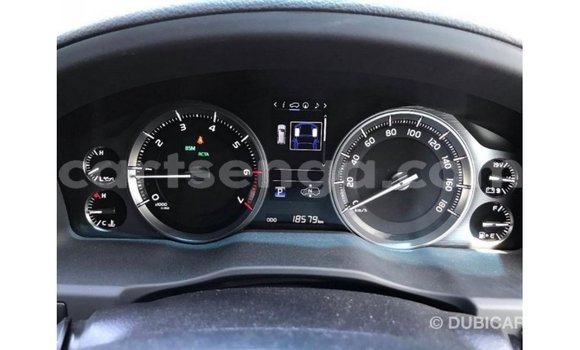 Acheter Import Voiture Toyota Land Cruiser Blanc à Import - Dubai, Hhohho Acheter Import Voiture Toyota Land Cruiser Blanc à Import - Dubai, Hhohho